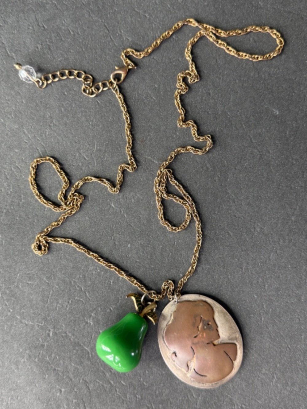 Vintage Style Charm Pear Cameo Necklace
